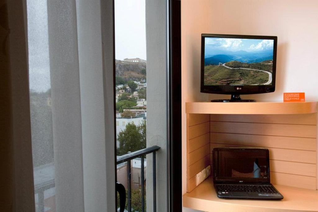 Central Hotel 3* Athens