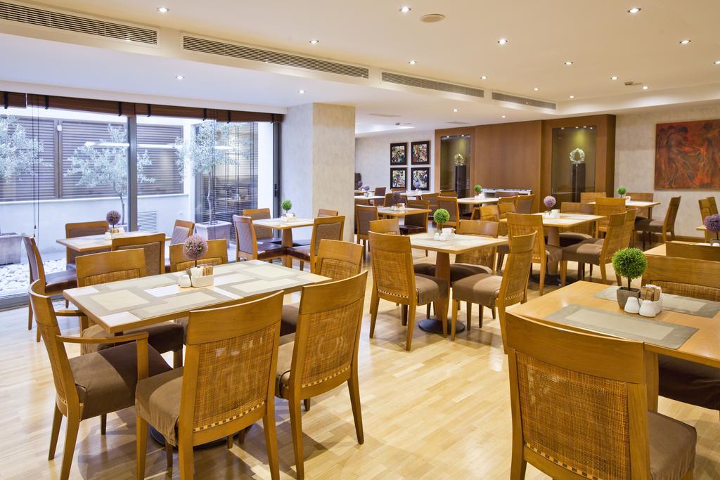 Central Hotel 3*