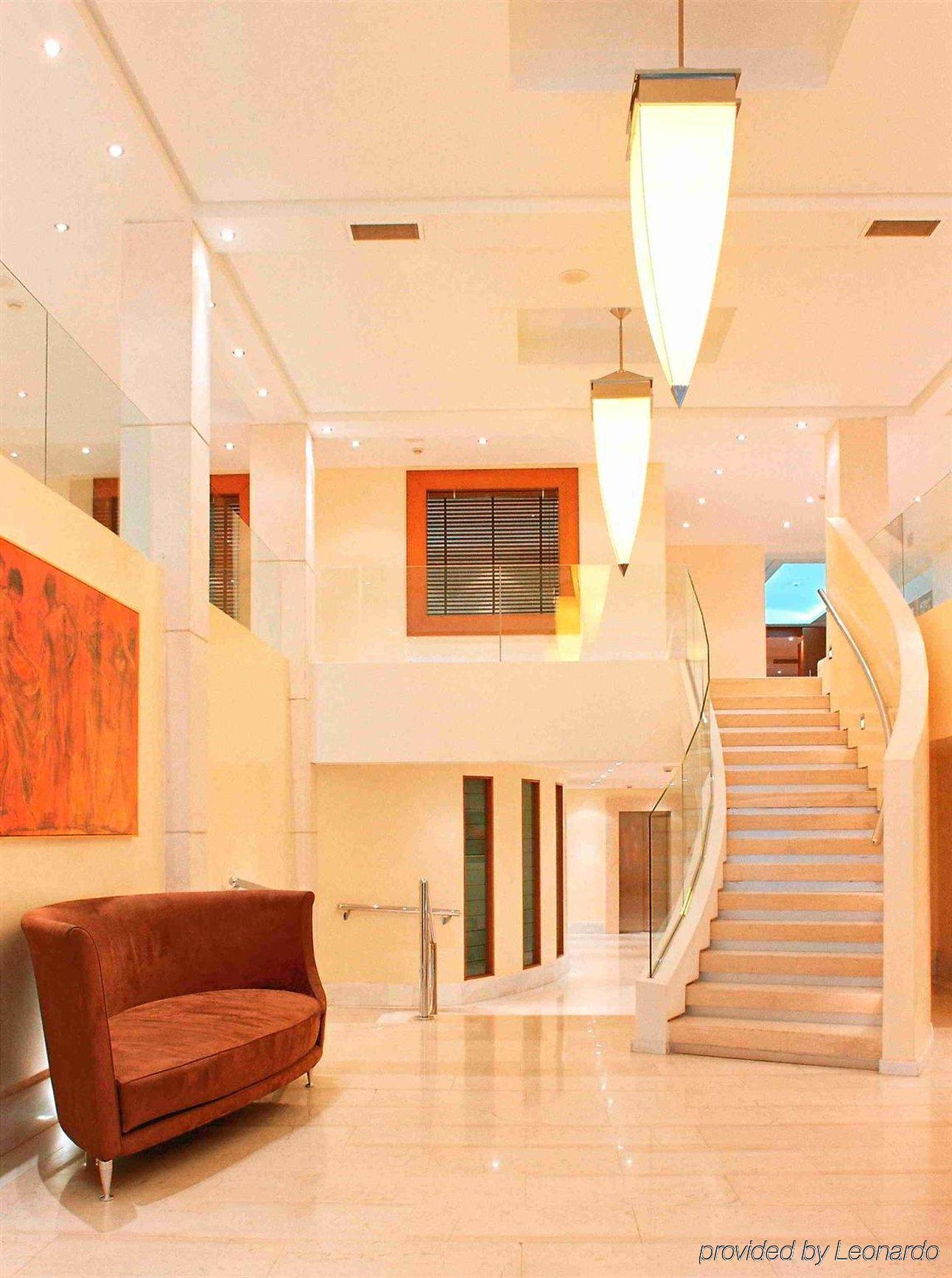 Central Hotel 3*